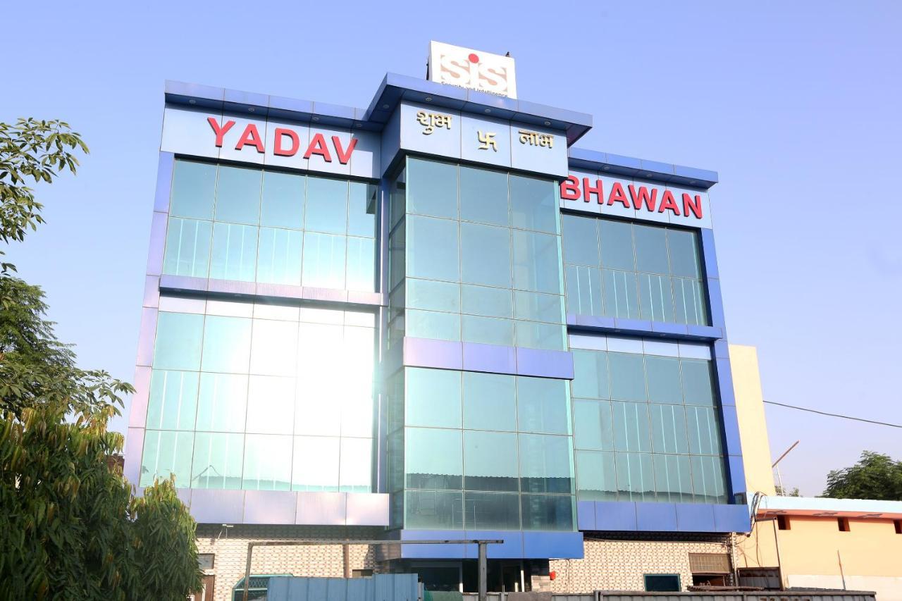 OYO 22221 Yadav Hotel Bhiwadi Eksteriør bilde