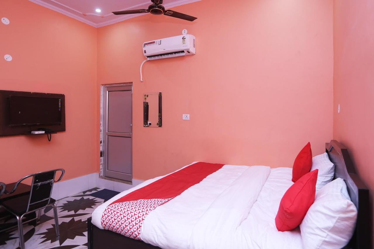 OYO 22221 Yadav Hotel Bhiwadi Eksteriør bilde