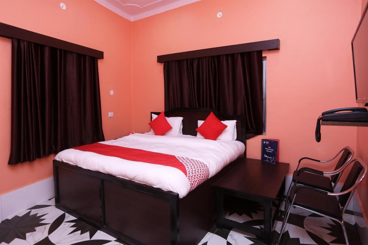 OYO 22221 Yadav Hotel Bhiwadi Eksteriør bilde